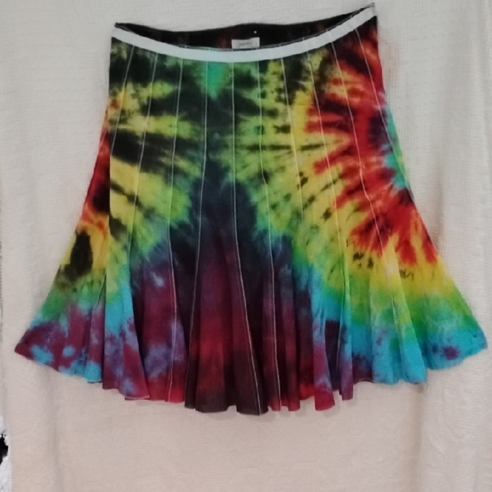 Tie-Dye Pleated Skirt